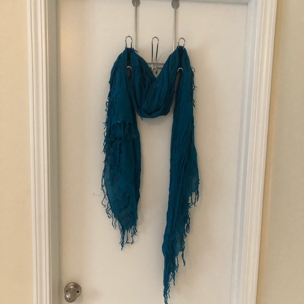Blue scarf